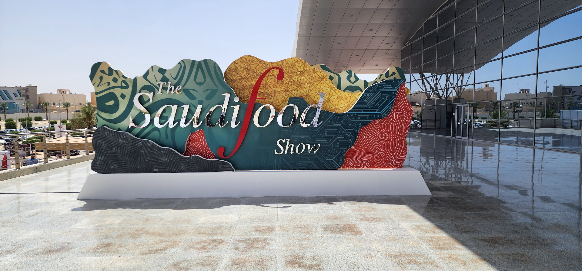 FIG. 01 - EXTERIOR LANDMARK SIGNAGE